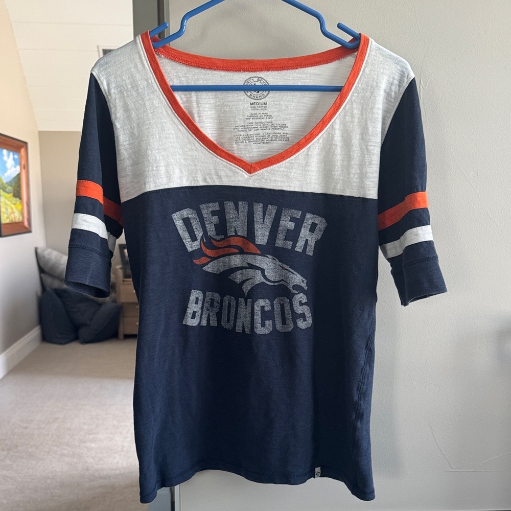 Denver Broncos women’s v-neck tee
